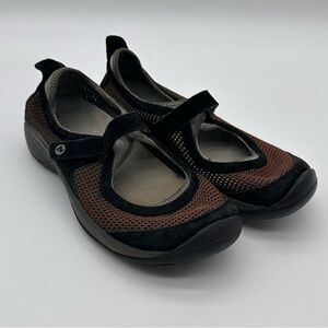 Merrell Women's Encore Strap Black Suede and Brown Mesh Athletic Shoes